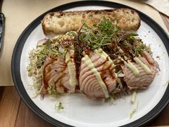 烤三文鱼沙拉-O'mills Sourdough Bakery&Bistro(永嘉路店)