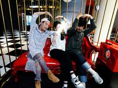 -PLAY HKPOP全息偶像演唱体验馆(威灵顿广场店)