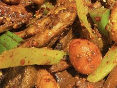 鹌鹑蛋-嘎嘎鸭下巴·爆辣干锅(明教寺店)