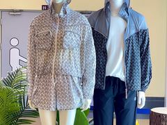 -王府井奥莱临潼小镇(临潼店)