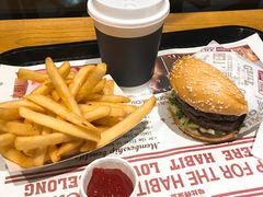 -The Habit Burger Grill 哈比特汉堡(爱琴海店)