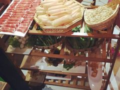 外婆桥小滋火锅-渝悦花田·大骨火锅(尚贤居店)