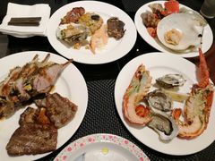 -圣丰索菲特·2 On 988 Café 自助餐厅