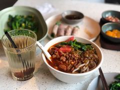 小锅米线-半山腰·云南菜(侨福芳草地店)