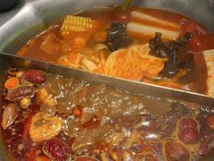 -湊湊火锅·茶憩(打浦桥日月光店)