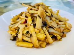 南山野笋-天乐农家鱼头王(天目湖店)