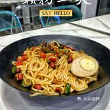 最近是爱上了江西的拌粉，一连吃了好几天的节奏。