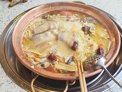 -阿婆情腊排骨火锅(忠义店)