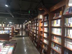 -新华书店(印象城店)