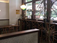 靠窗位-肥朵食堂(带梦胡同店)