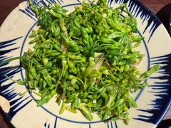 -Cuc Gach Quan Restaurant