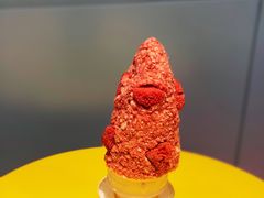 草莓小白兔-BLEUSKA布乳斯佳冰淇淋(金沙印象城店)