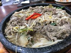牛肉锅-神仙雪浓汤(明洞店)