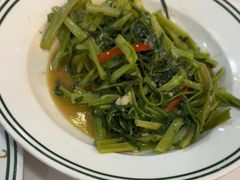 -明本湛江鸡•海鲜小厨(陈家祠店)