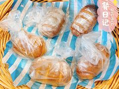 -沁屋面包店(人民东路店)