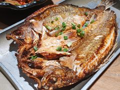 香酥海鲈鱼-渔家灯火(明湖店)