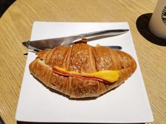 -星巴克(广州动漫星城东区店)
