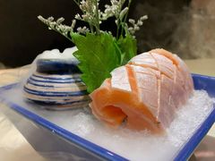 三文鱼腩刺身-羽寿司(东方宝泰店)