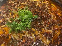 -鸿顺老铁锅美蛙鱼府(解放碑店)