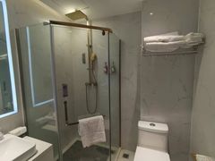 -柏曼酒店(广州长隆旅游度假区汉溪长隆地铁站店)