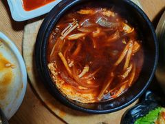 -百年石锅饭·朝鲜族传统民餐