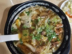 -闫家驴肉老店(华电一校店)