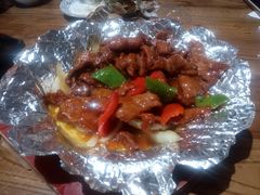 铁板黑椒牛肉-东来菜馆•手抓海鲜家常菜•海鲜锅贴(鸽子窝店)
