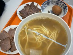 -德元兰州纯汤牛肉面(龙阳路店)