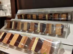 -Laderach 莱德拉(上海环贸iapm店)