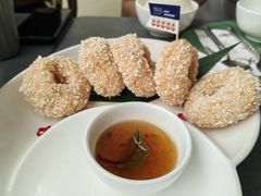 炸虾饼配泰国梅子酱-帕蓝·暹罗料理(大学路店)