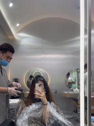 -Tloml salon