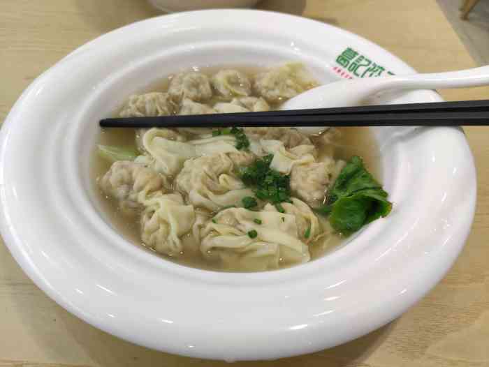 葛记思味(北岭店"都说冬至要吃饺子,于是看到一家饺子店就专.