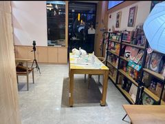 -山宅一喵德文卷毛猫舍