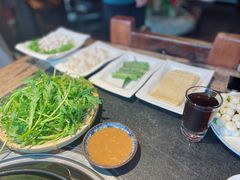 有机蔬菜-大匠工房古船木艺术餐厅·猪肚鸡专门店(长白仙岛店)