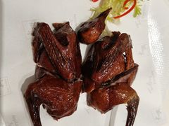 红烧乳鸽-太兴餐厅(东方广场分店)