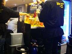 -BHC炸鸡(明洞总店)