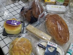 -秋田满满烘焙店