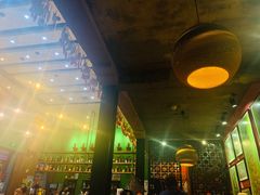 -香巴拉云南餐厅(华莱坞店)