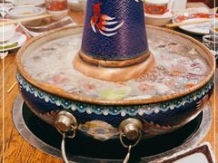 -毛辣果·贵州红酸汤牛肉火锅(西单店)