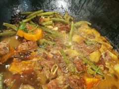 -咱屯子铁锅炖直营店(保利店)
