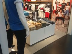 -佐丹奴(流行前线店)