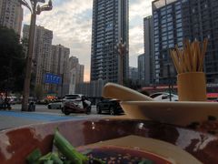 -老方桌烂蹄花川菜馆(九龙坡店)