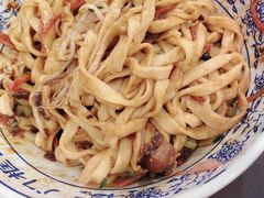 老北京炸酱面-门框胡同百年卤煮(新街口店)