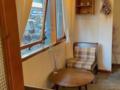 靠窗位-Ginko银子(青龙街店)