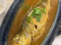 -老东镇啤酒屋海鲜加工·蒸汽海鲜·海鲜烧烤(台东店)