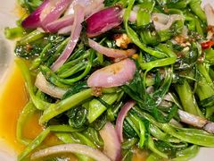 -大头虾越式风味餐厅(光明广场店)