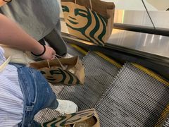 -星巴克(广州江南新地店)