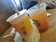 -星巴克臻选(莘庄仲盛店)