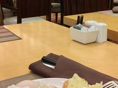 -上海西藏大厦万怡酒店Momo Cafe(徐汇店)