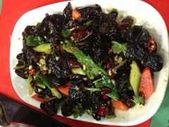 秋耳-华英干锅辣鸭头(亚泰大街店)